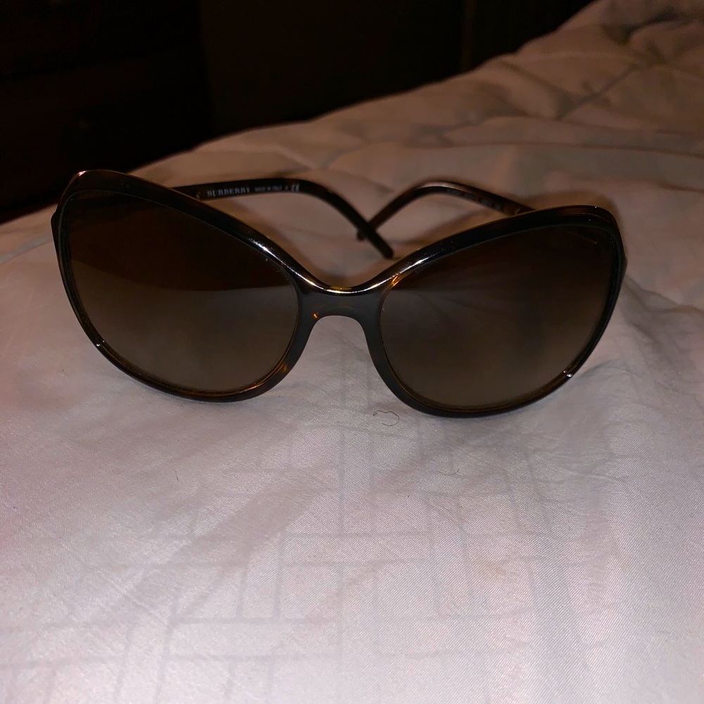 Authentic Women’s Burberry Sunglasses